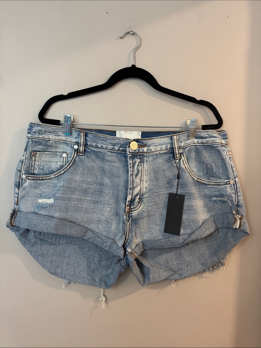 NWT One Teaspoon Hendrixe Bandits Light Blue Distressed Denim Shorts Size 34